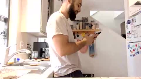 b1gbanana online show from January 5, 5:20 pm