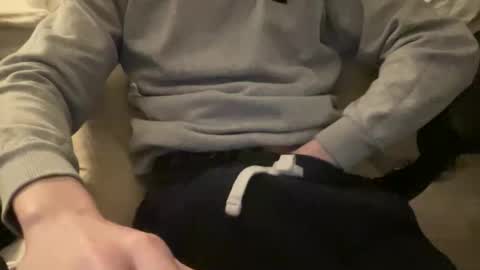 b2026920773 online show from February 13, 3:24 am