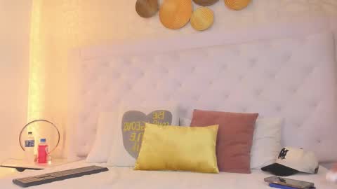 Anny online show from February 9, 2:59 am