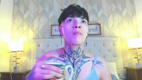 Anny online show from June 2, 3:30 am