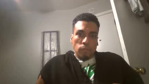 Snapshot of b4_i_die_2ma chatting on March 17, 6:06 am b4_i_die_2ma online show from March 17, 6:06 am