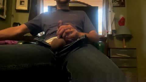 b_johnson530 online show from December 20, 9:33 pm