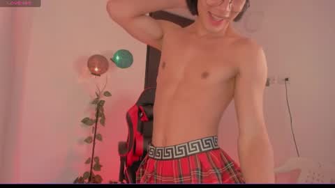 Snapshot of baaby_boyy chatting on July 2, 9:43 pm odeley online show from July 2, 9:43 pm