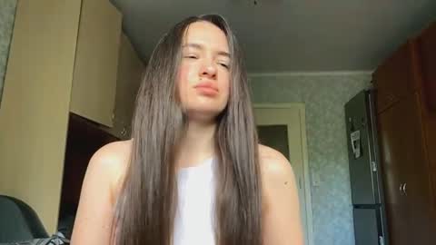 Caroline online show from May 29, 10:35 am