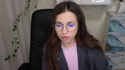 Anya online show from May 21, 8:05 pm