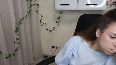 Anya online show from May 25, 7:31 pm