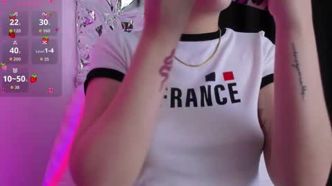 Queen B online show from January 10, 12:29 pm