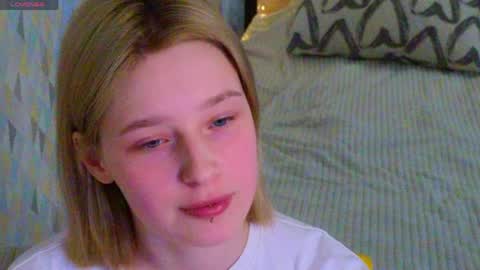 Sweety Eva online show from April 8, 10:59 am