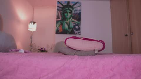 Snapshot of babesamanta chatting on July 7, 6:47 am Samanta online show from July 7, 6:47 am