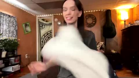 Snapshot of babiifern chatting on February 14, 5:57 pm Fern Browning online show from February 14, 5:57 pm