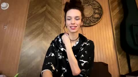 Snapshot of babiifern chatting on March 10, 5:50 pm Fern Browning online show from March 10, 5:50 pm