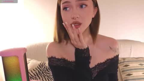 bb adele  online show from December 1, 5:51 pm