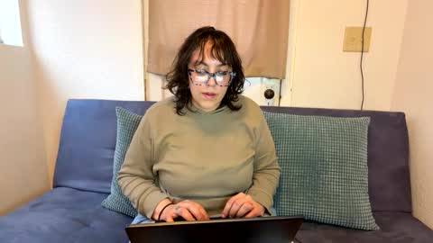 blue online show from March 29, 1:27 am