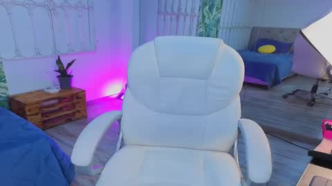 Julieta online show from May 20, 4:18 am