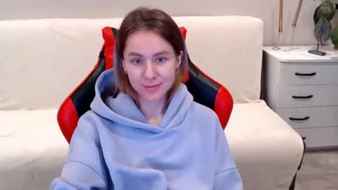 baby_kitte online show from January 13, 6:27 am