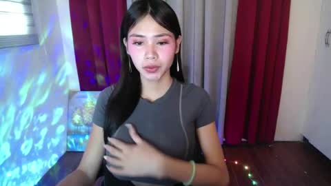 Snapshot of baby_love143 chatting on July 20, 12:47 am sky online show from July 20, 12:47 am