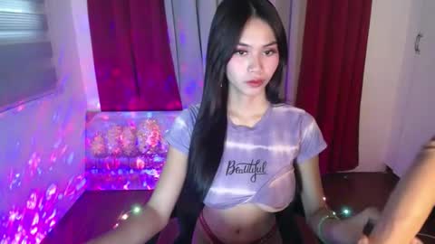Snapshot of baby_love143 chatting on July 23, 12:35 am sky online show from July 23, 12:35 am