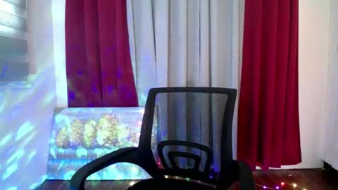 Snapshot of baby_love143 chatting on July 25, 1:15 am sky online show from July 25, 1:15 am