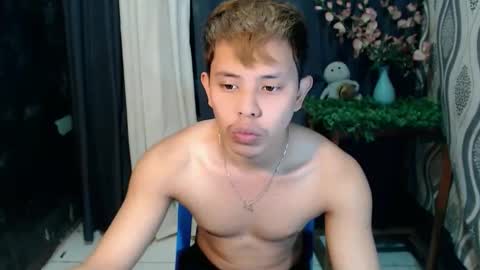 Max online show from March 19, 6:17 am