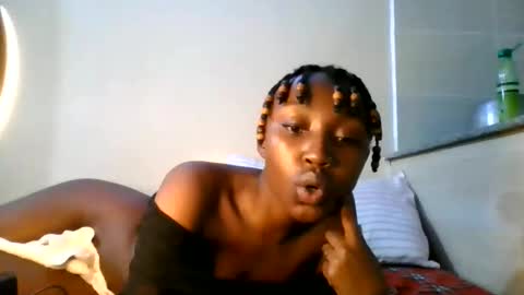 baby_smiler online show from May 17, 4:14 pm
