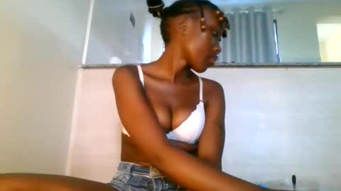 baby_smiler online show from May 18, 2:12 pm