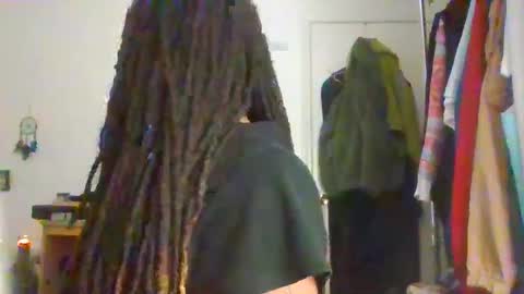 Snapshot of baby_sno336072 chatting on February 20, 6:24 pm BabySno online show from February 20, 6:24 pm