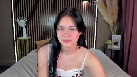 Snapshot of baby_sunsh1ne_ chatting on July 8, 7:35 am baby_sunsh1ne_ online show from July 8, 7:35 am