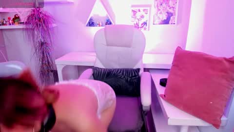 Baby Vellvett online show from February 12, 2:56 pm