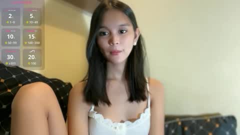Snapshot of baby_zoexx chatting on May 7, 12:43 pm baby_zoexx online show from May 7, 12:43 pm