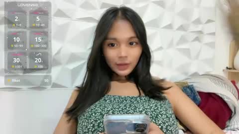 Snapshot of baby_zoexx chatting on June 8, 1:00 pm baby_zoexx online show from June 8, 1:00 pm