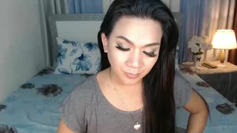   AMANDA  online show from December 17, 7:18 am