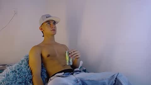 Snapshot of babyandy_ chatting on February 22, 6:06 pm ANDY online show from February 22, 6:06 pm