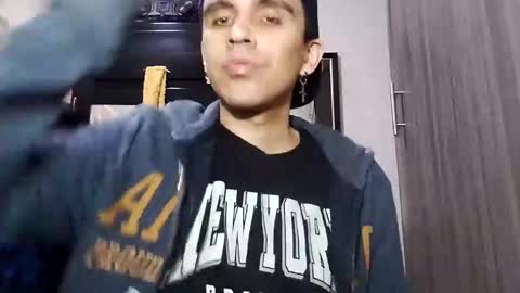 Snapshot of babydarkpink chatting on February 23, 9:12 pm Dani online show from February 23, 9:12 pm