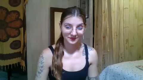 babydemon6 online show from May 19, 5:19 pm