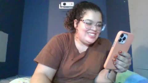 Snapshot of babyelle0 chatting on October 28, 10:23 pm Your Highness Elle online show from October 28, 10:23 pm