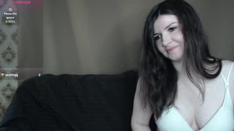 babykaten online show from May 8, 3:12 am