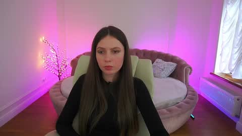 Snapshot of babylumii chatting on April 5, 12:35 pm Lady Vi online show from April 5, 12:35 pm