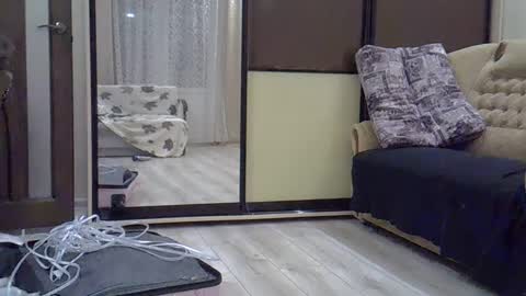 Snapshot of babymom1 chatting on February 28, 11:45 pm babymom1 online show from February 28, 11:45 pm