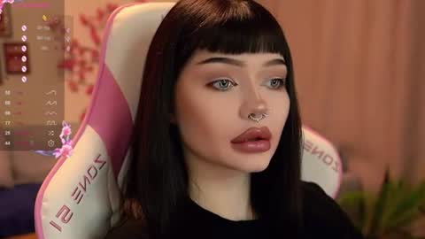 Snapshot of babyroxynill chatting on June 11, 9:57 pm Nika online show from June 11, 9:57 pm