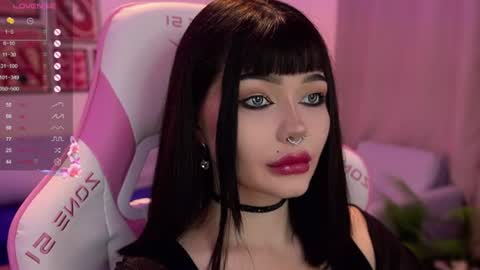 Snapshot of babyroxynill chatting on June 15, 11:51 pm Nika online show from June 15, 11:51 pm