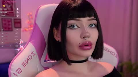 Snapshot of babyroxynill chatting on June 23, 9:46 pm Nika online show from June 23, 9:46 pm