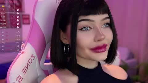 Snapshot of babyroxynill chatting on June 25, 9:52 pm Nika online show from June 25, 9:52 pm