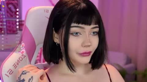 Snapshot of babyroxynill chatting on July 14, 5:23 am Nika online show from July 14, 5:23 am