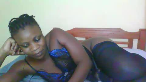 Snapshot of babyrozillah chatting on June 5, 8:58 pm PRISCILLAH online show from June 5, 8:58 pm