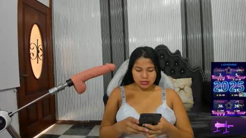 Snapshot of babyschoolgiirl chatting on February 15, 12:47 pm Xime Lions online show from February 15, 12:47 pm