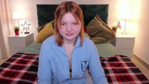 babyyulli online show from March 13, 5:25 am