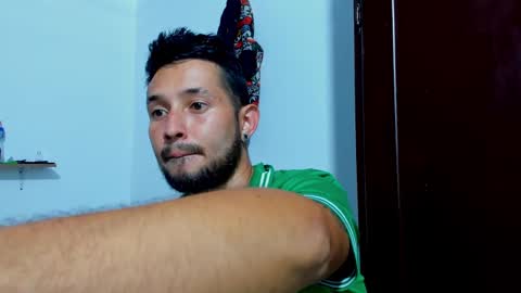 s   online show from October 26, 6:47 pm