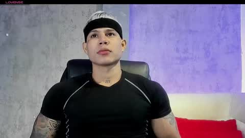 bad_boytoh online show from January 14, 12:44 pm