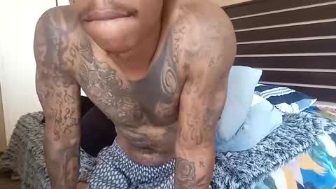 Snapshot of bad_dawgg chatting on December 2, 8:52 am rastafaria online show from December 2, 8:52 am