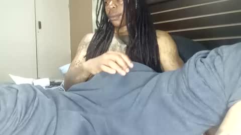 Snapshot of bad_dawgg chatting on February 24, 9:09 pm rastafaria online show from February 24, 9:09 pm